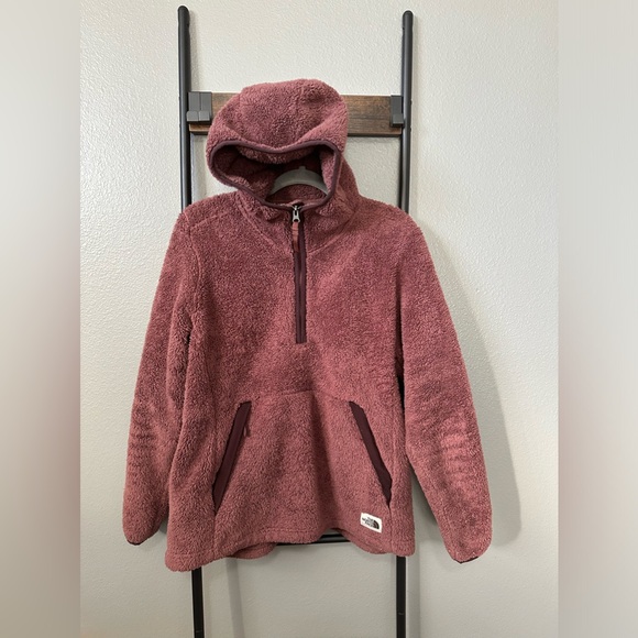 The North Face Women's Campshire Pullover Hoodie 2.0. Large. - Picture 9 of 16
